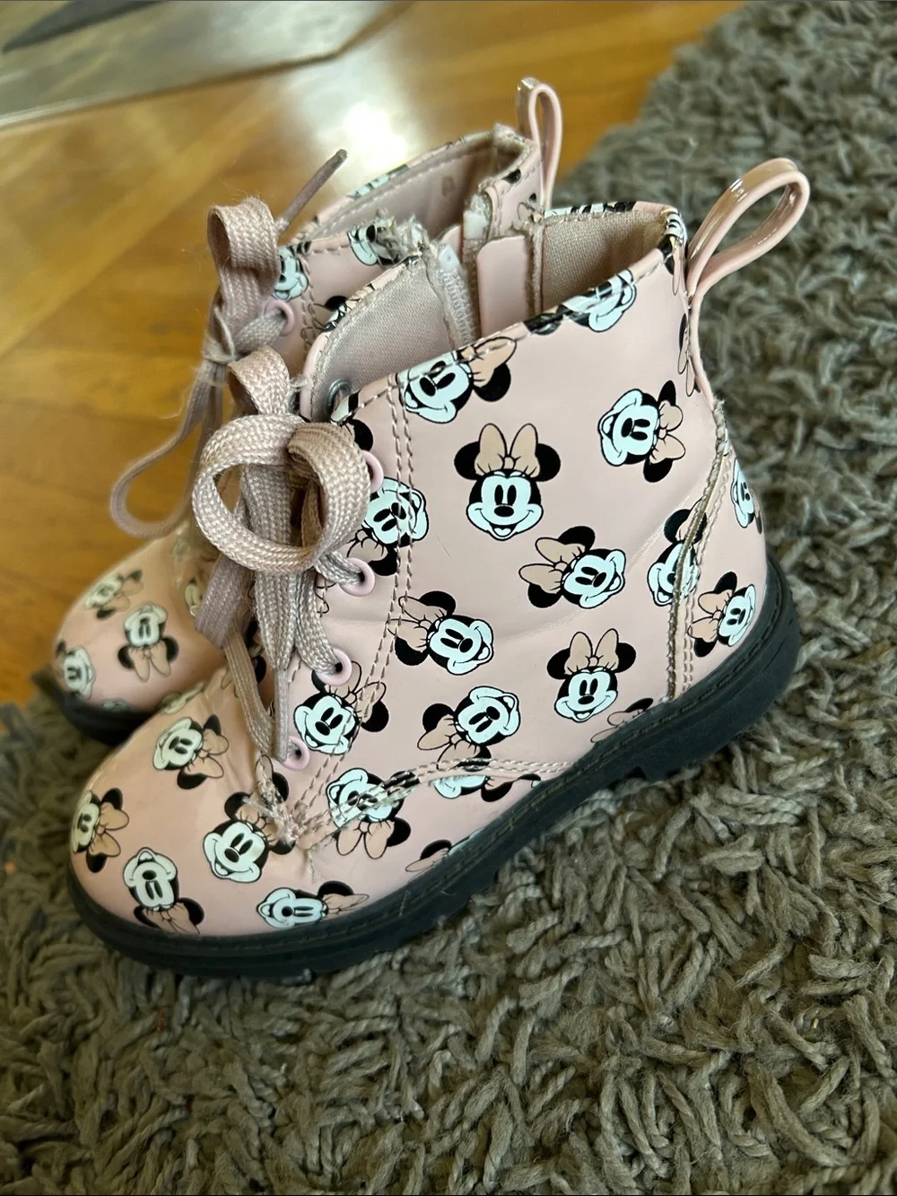 Minnie preowned size